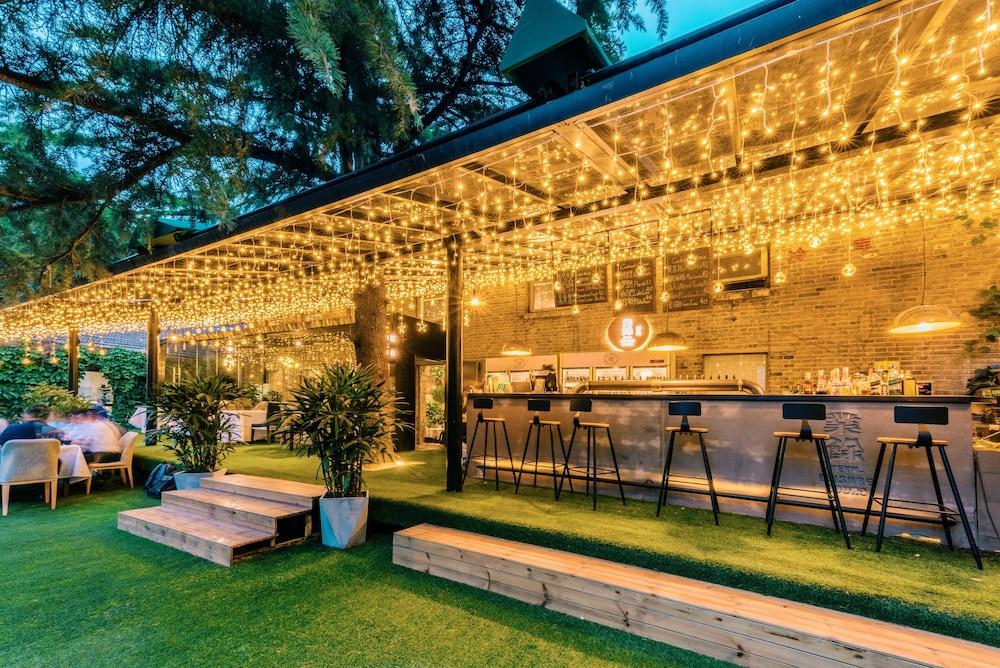 Time Traveller Hotel- Near Beijing Yonghe Lama Temple, Ghost Street, Beihai Park, Jingshan Park, Drum Tower, Houhai Bar Street, Tian'Anmen Square, Located In Beijing Traditional Hutongs, 5 Minutes Away From Subway, Free Laundry Serive Exteriér fotografie