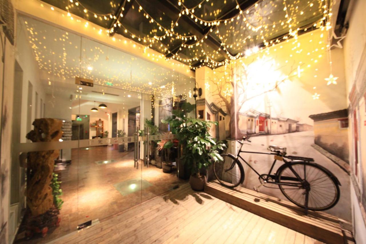 Time Traveller Hotel- Near Beijing Yonghe Lama Temple, Ghost Street, Beihai Park, Jingshan Park, Drum Tower, Houhai Bar Street, Tian'Anmen Square, Located In Beijing Traditional Hutongs, 5 Minutes Away From Subway, Free Laundry Serive Exteriér fotografie